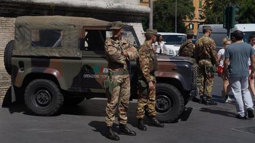 Vatican-Walls-Italian-Army