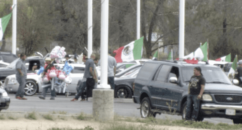 trumprallymexicanflags-672x362