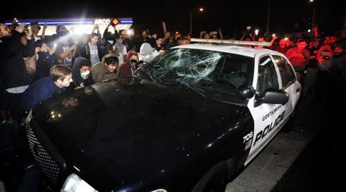 la-na-trump-rally-california-20160428-pictures-031-672x372