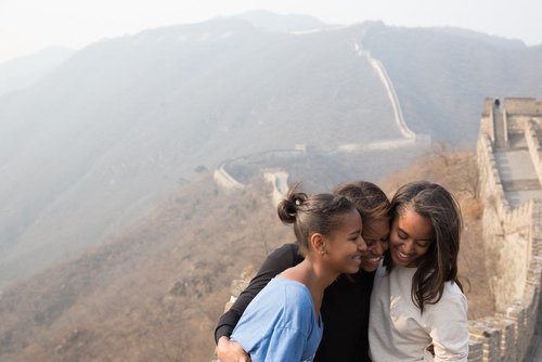 First Lady Michelle Obama and Malia and Sasha visit the Great Wall of China on March 23, 2014. (Official White House Photo by Amanda Lucidon)