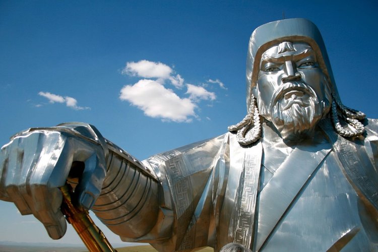 mongolia-genghis-khan-01_1_