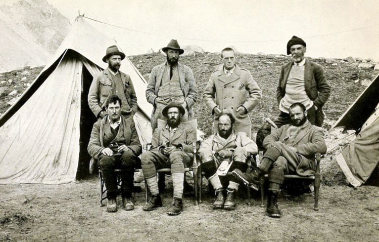 George-Mallory-Guy-Bullock-planners-reconnaissance-expedition-1921_1_