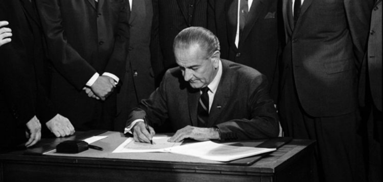 LBJ_signing_Civil_Rights_Act_of_1968