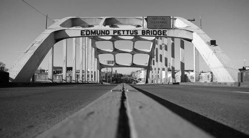 pic_giantBW_030715_SM_Selma-Edmund-Pettus-Bridge1_1_