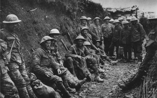 Royal_Irish_Rifles_ration_party_Somme_July_1916-800x500